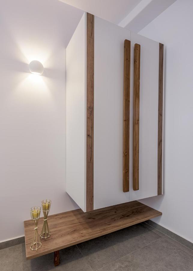 Esperanza Apartments Adamantas  ภายนอก รูปภาพ